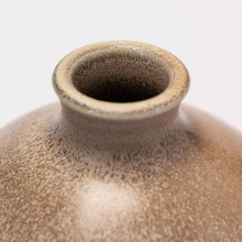 Load image into Gallery viewer, Hand Thrown Vase #055 | The Glory of Glaze
