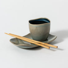 Load image into Gallery viewer, Riverstone Cup &amp; Plate Set- Seafoam
