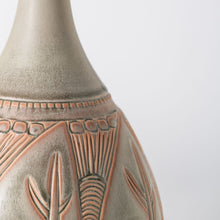 Load image into Gallery viewer, Hand Thrown Vase Best Of #1
